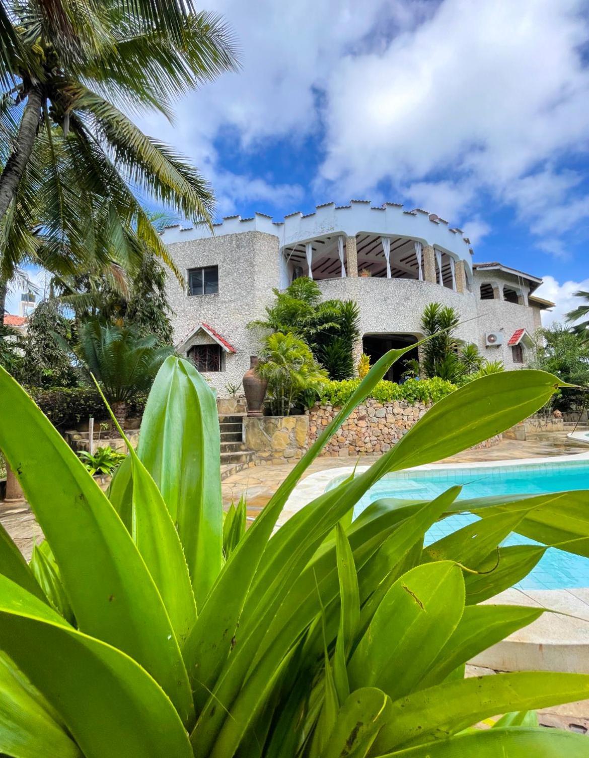 Tembo Village Watamu Eksteriør bilde