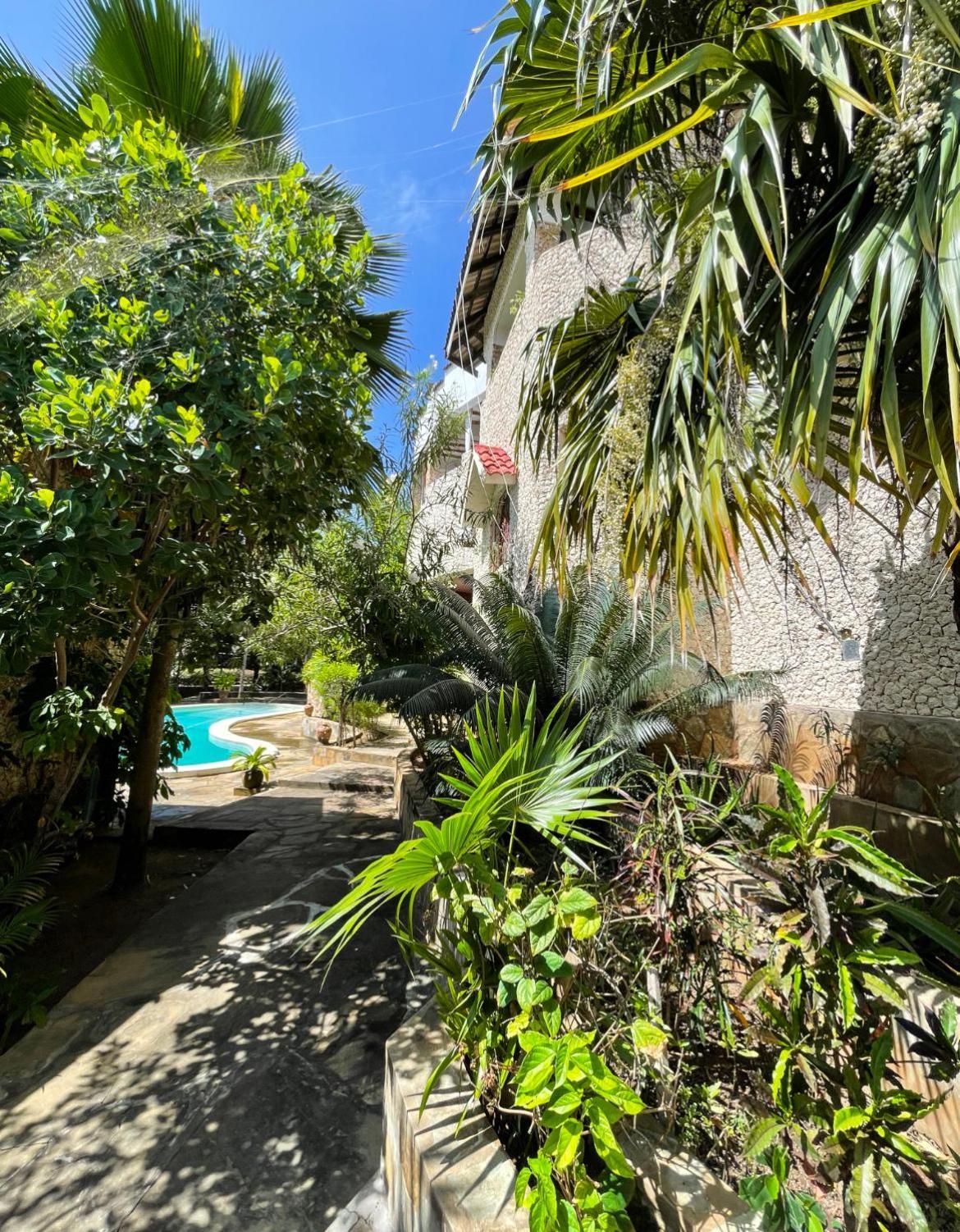 Tembo Village Watamu Eksteriør bilde